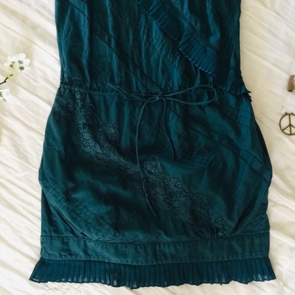 BCBG Teal Cotton and Lace Runway Dress - Picture 3 of 5